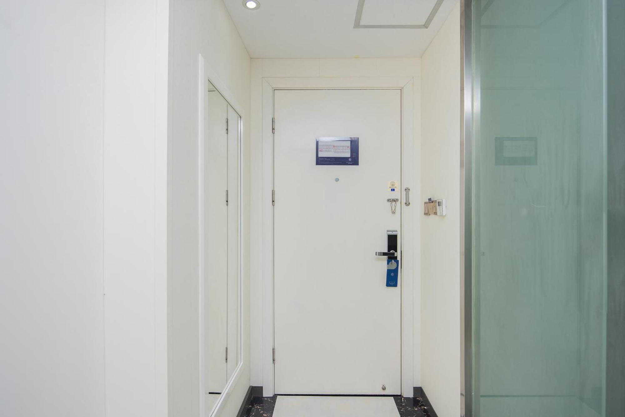 Starway Hotel At Pudong Shanghai Exterior photo