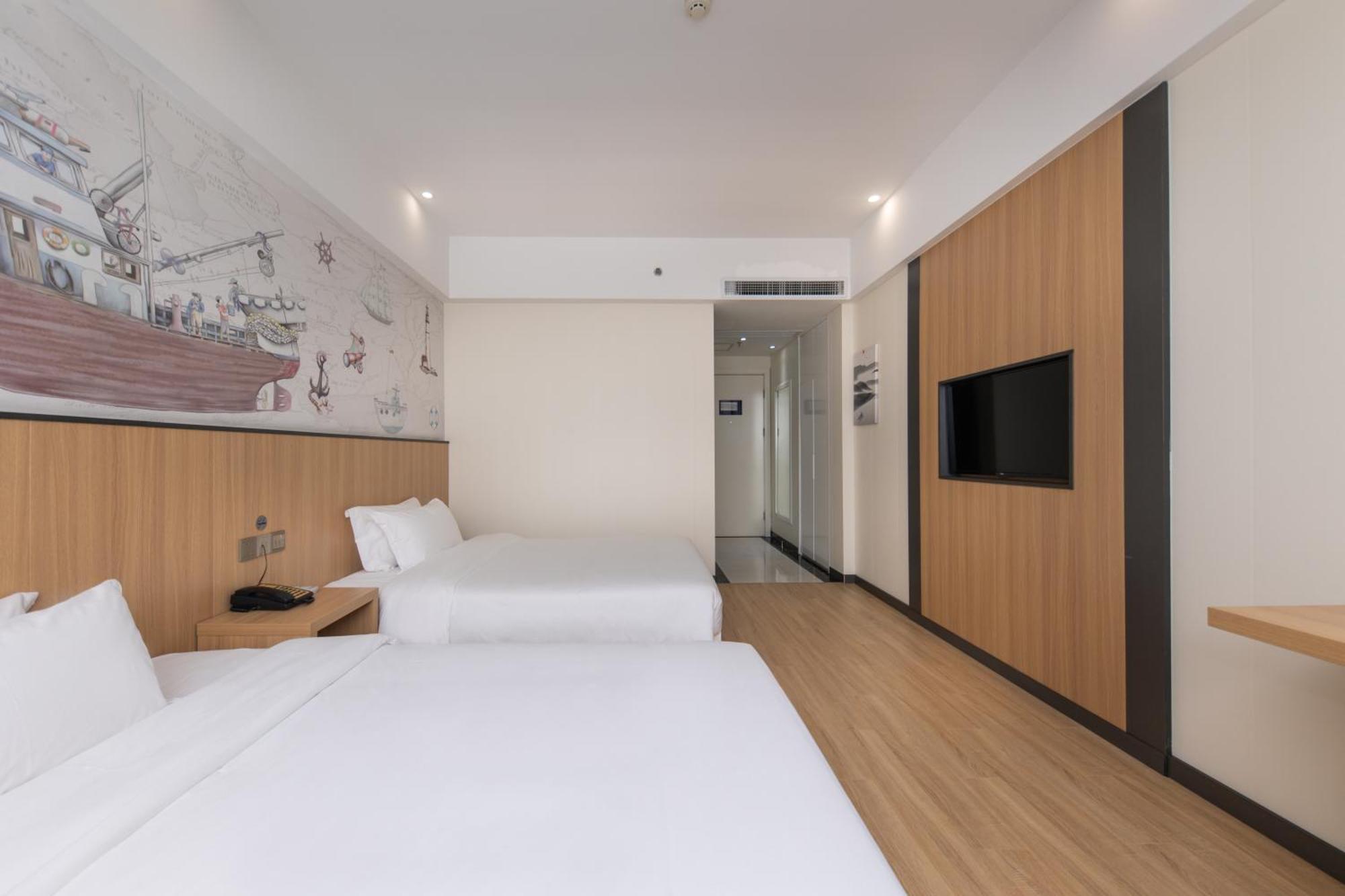 Starway Hotel At Pudong Shanghai Exterior photo