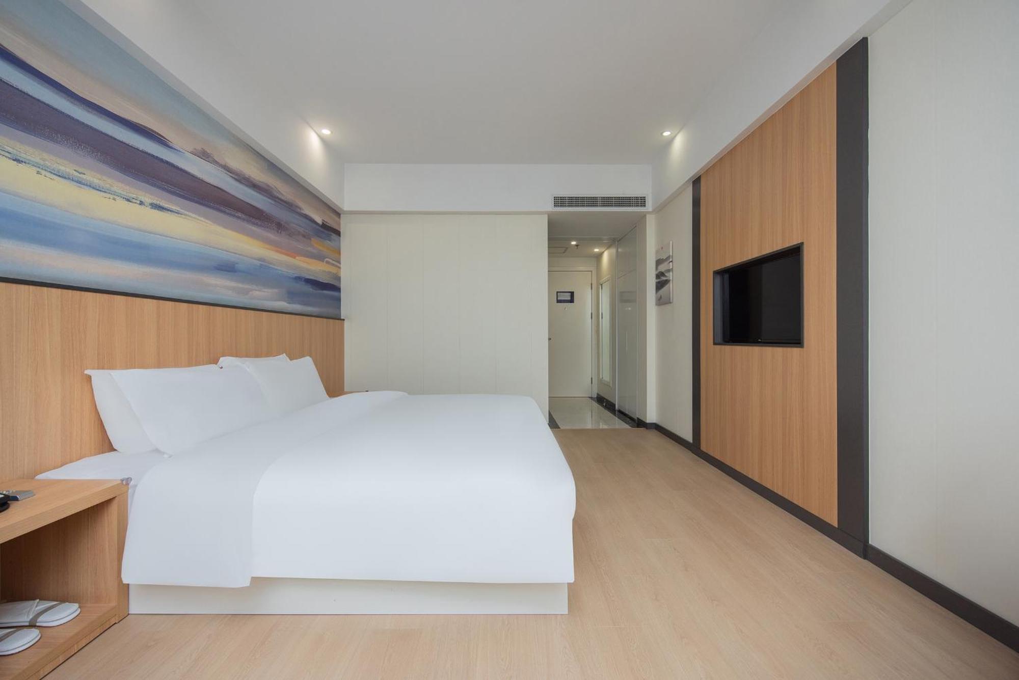 Starway Hotel At Pudong Shanghai Exterior photo